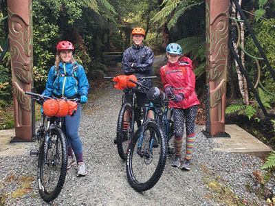 womens endurance goUnders