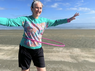 LivelifeMove - Movement Clothing 19 Annette Hula Hoop Move in Many ways LiveLifeMove 400